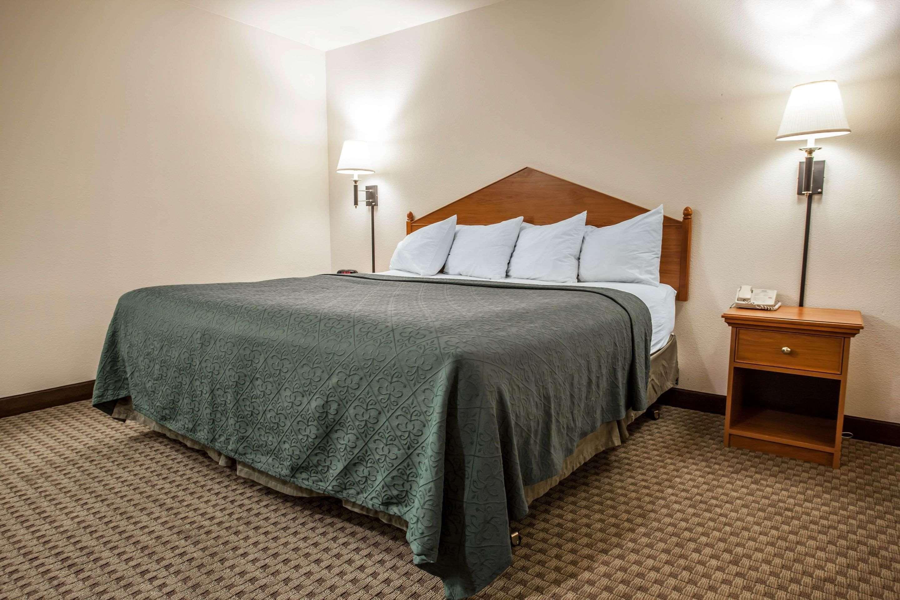 Quality Inn & Suites Federal Way - Seattle Bagian luar foto